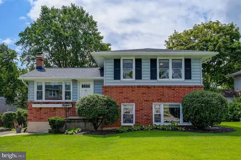 15 Alston Rd, Lutherville Timonium, MD 21093