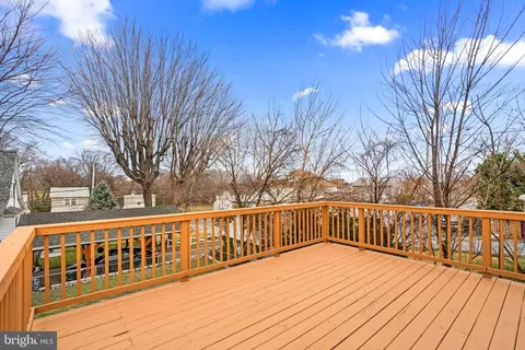 Exterior - 521 Fairview Ave, Baltimore, MD 21224 photo 5 of 9