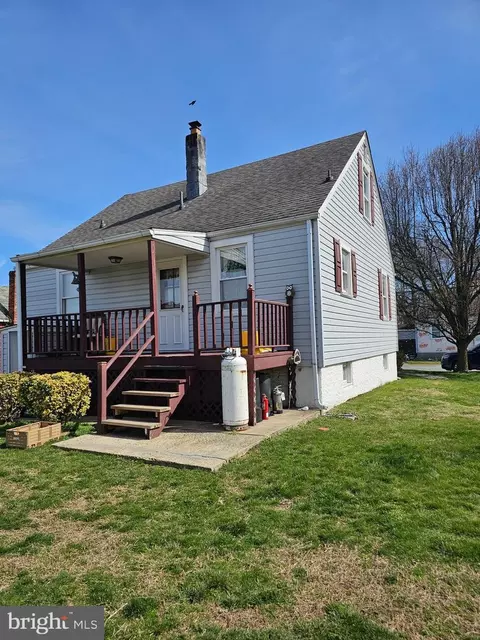 Exterior - 7602 Riddle Ave, Baltimore, MD 21224 photo 2 of 8