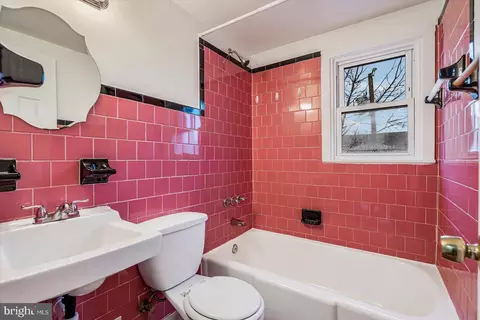 Bath - 411 Maple Ln, Dundalk, MD 21222 photo 1 of 2