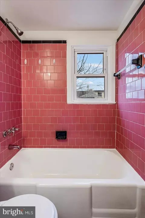 Bath - 411 Maple Ln, Dundalk, MD 21222 photo 2 of 2