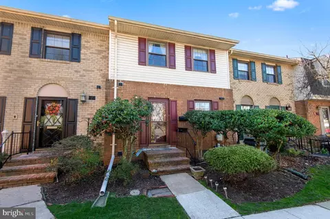 9 Bellows Ct #9, Towson, MD 21204