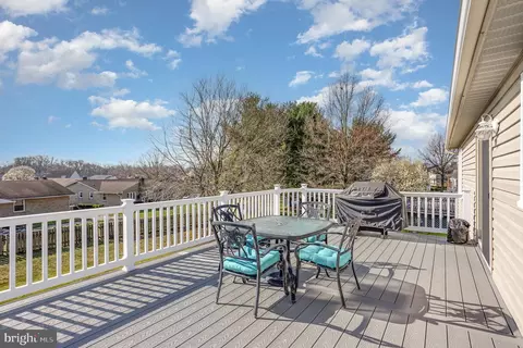Exterior - 9215 Ramblebrook Rd, Nottingham, MD 21236 photo 6 of 9