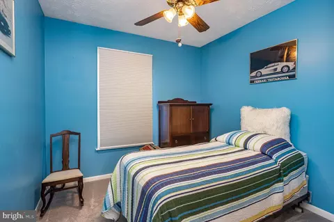 Bedroom - 9215 Ramblebrook Rd, Nottingham, MD 21236 photo 4 of 6
