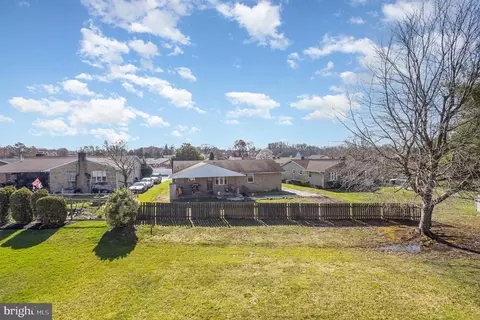 Exterior - 9215 Ramblebrook Rd, Nottingham, MD 21236 photo 9 of 9