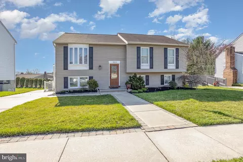 Exterior - 9215 Ramblebrook Rd, Nottingham, MD 21236 photo 3 of 9