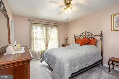 Bedroom - 9215 Ramblebrook Rd, Nottingham, MD 21236 photo 1 of 6