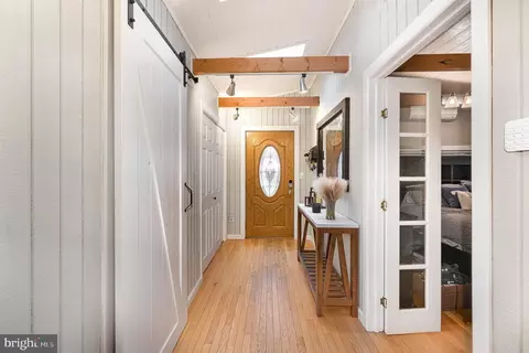Entry Way - 3821 Clarks Pt, Middle River, MD 21220 photo 2 of 2