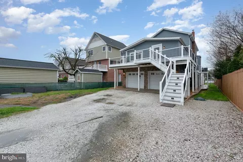 3821 Clarks Pt, Middle River, MD 21220