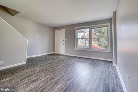 Living - 974 Elton Ave, Baltimore, MD 21224 photo 3 of 3