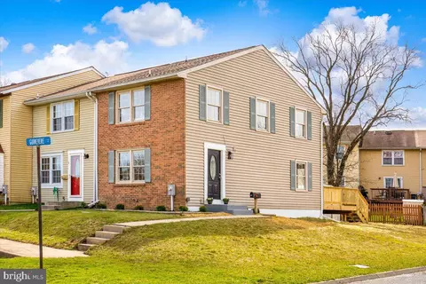 1 Guinevere Ct, Rosedale, MD 21237