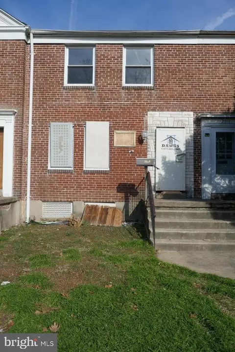 2911 Liberty Pkwy, Dundalk, MD 21222