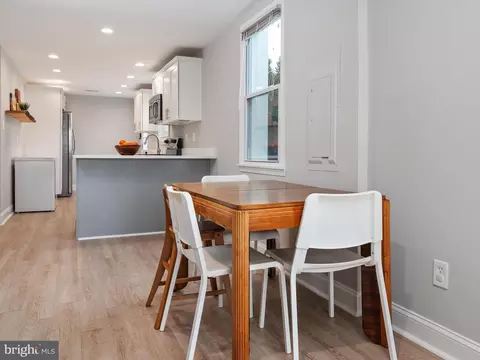 Entry Way - 6919 Gunder Ave, Middle River, MD 21220 photo 1 of 1