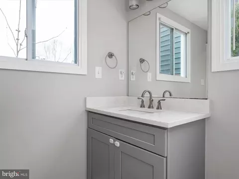 Bath - 6919 Gunder Ave, Middle River, MD 21220 photo 1 of 4