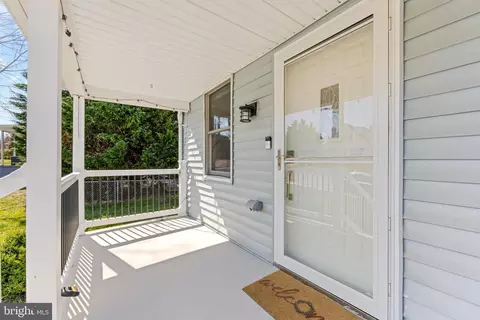 Exterior - 610 Meyers Dr, Catonsville, MD 21228 photo 2 of 6