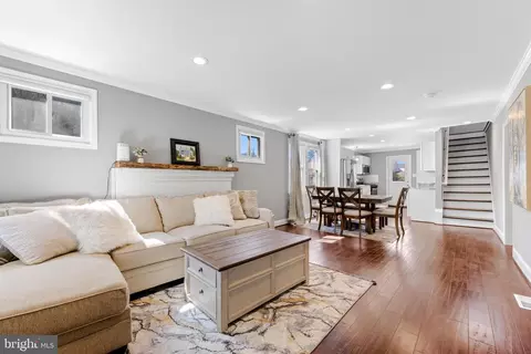 Entry Way - 610 Meyers Dr, Catonsville, MD 21228 photo 1 of 7