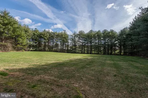 4 Limb Ct, White Hall, MD 21161 photo 3
