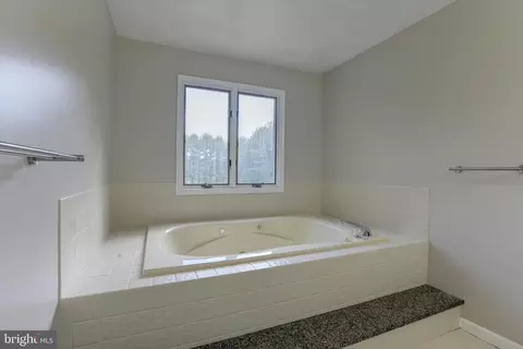 4 Limb Ct, White Hall, MD 21161 photo 15