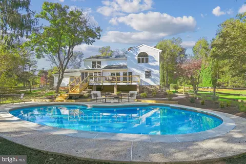 11001 Falls Rd, Lutherville Timonium, MD 21093