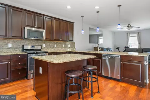 Kitchen - 1000 Windlass Glen Rd, Middle River, MD 21220 photo 3 of 5