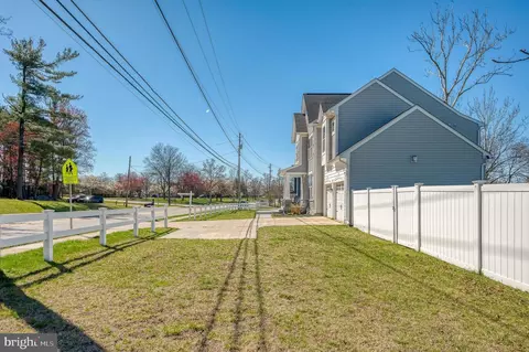 Exterior - 9236 Old Harford Rd, Parkville, MD 21234 photo 16 of 22