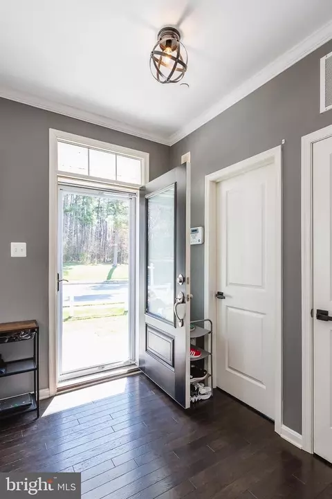 Entry Way - 9236 Old Harford Rd, Parkville, MD 21234 photo 1 of 2