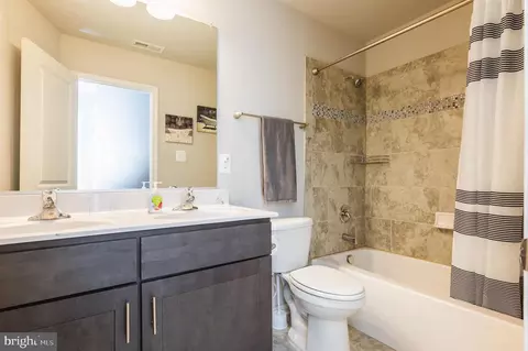 Bath - 9236 Old Harford Rd, Parkville, MD 21234 photo 6 of 7