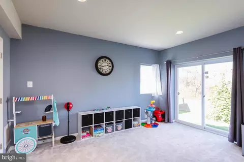 Living - 9236 Old Harford Rd, Parkville, MD 21234 photo 14 of 14