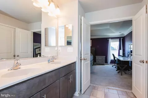 Bath - 9236 Old Harford Rd, Parkville, MD 21234 photo 4 of 7