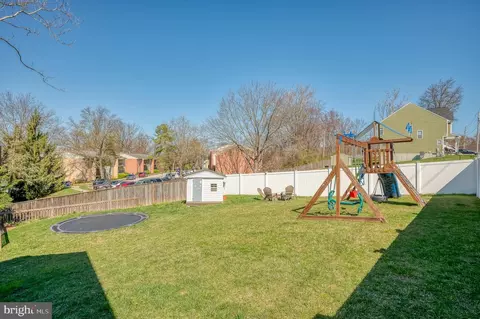 Exterior - 9236 Old Harford Rd, Parkville, MD 21234 photo 5 of 22