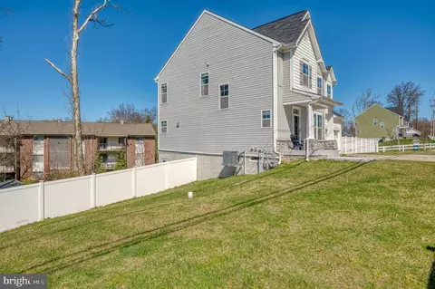 Exterior - 9236 Old Harford Rd, Parkville, MD 21234 photo 14 of 22