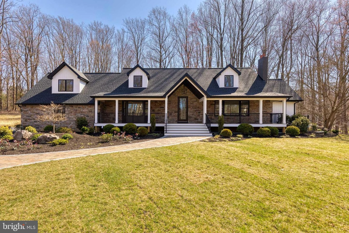 14302 Manor Rd, Phoenix, MD 21131 photo 1