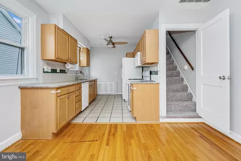 Entry Way - 5311 Highview Rd, Halethorpe, MD 21227 photo 1 of 3