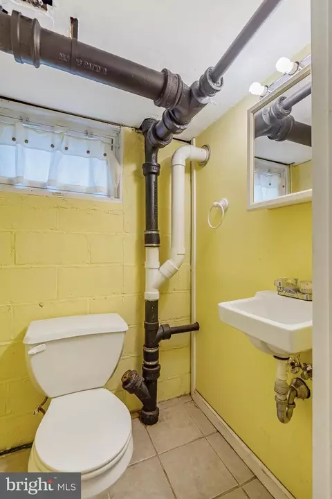 Bath - 5311 Highview Rd, Halethorpe, MD 21227 photo 5 of 5