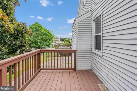 Exterior - 5311 Highview Rd, Halethorpe, MD 21227 photo 3 of 7