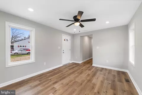 Entry Way - 11207 Baker Ave, White Marsh, MD 21162 photo 9 of 15