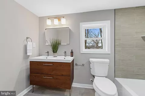 Bath - 11207 Baker Ave, White Marsh, MD 21162 photo 3 of 4
