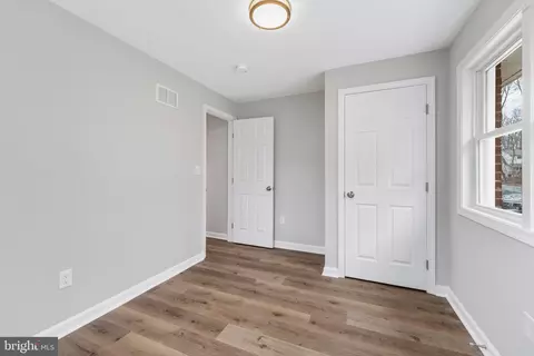 Entry Way - 11207 Baker Ave, White Marsh, MD 21162 photo 11 of 15