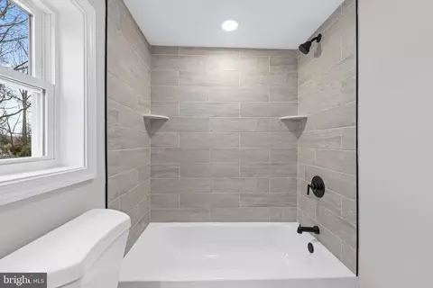 Bath - 11207 Baker Ave, White Marsh, MD 21162 photo 4 of 4