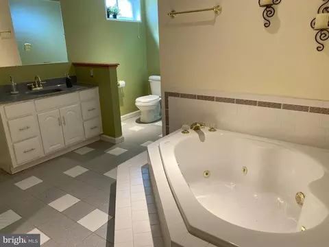 Bath - 320 Lambeth, Catonsville, MD 21228 photo 4 of 5