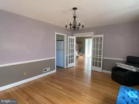 Entry Way - 320 Lambeth, Catonsville, MD 21228 photo 3 of 6