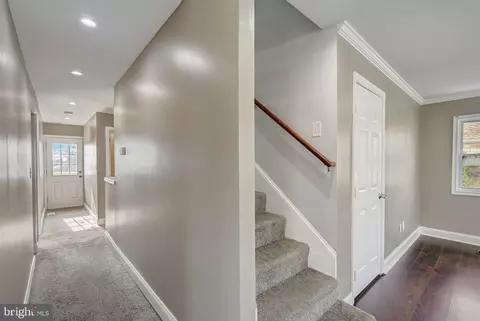 Entry Way - 35 Yawmeter, Middle River, MD 21220 photo 8 of 17