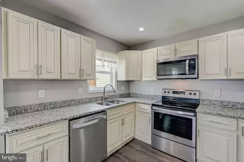 Kitchen - 35 Yawmeter, Middle River, MD 21220 photo 2 of 3