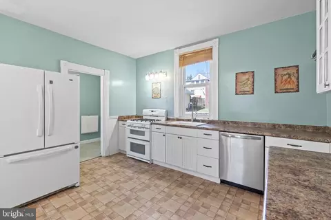 4201 Prague Ave, Baltimore, MD 21206 photo 8