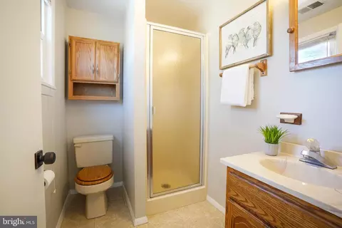 24 Propeller Dr, Middle River, MD 21220 photo 13