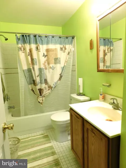 Bath - 8012 A Bradshaw Rd, Upper Falls, MD 21156 photo 1 of 2