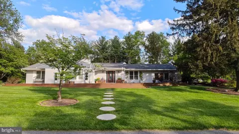 8209 Tally Ho Rd, Lutherville Timonium, MD 21093