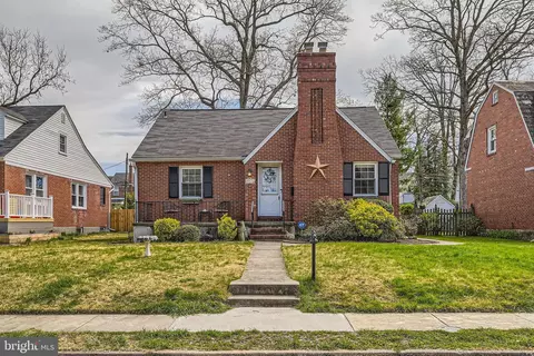 7911 Oakdale Ave, Parkville, MD 21234