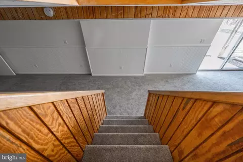 Living - 13513 Devonfield Dr, Baldwin, MD 21013 photo 2 of 3