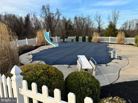 Exterior - 13513 Devonfield Dr, Baldwin, MD 21013 photo 23 of 24